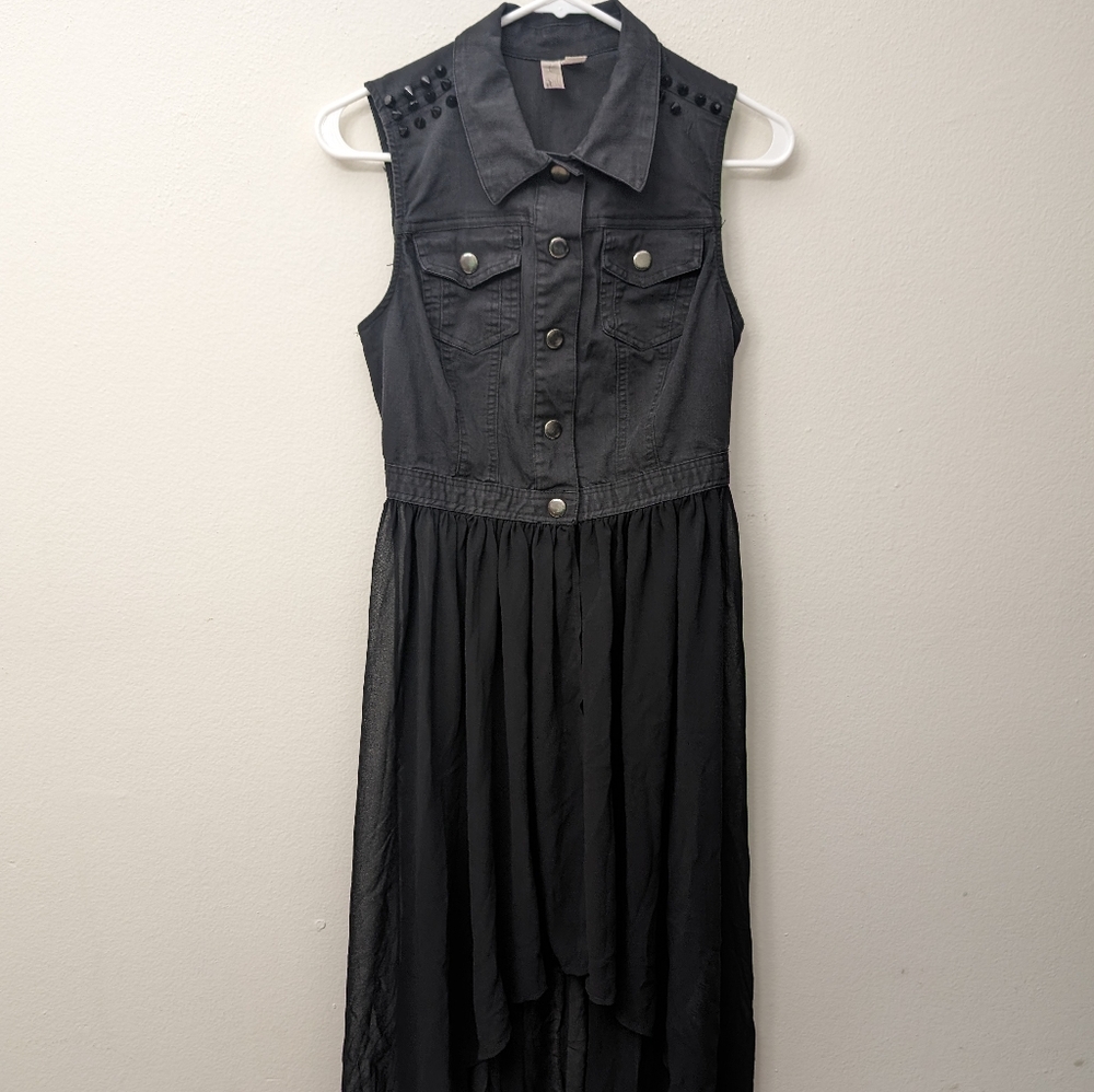 Forever 21 Exclusive High Low vest dress